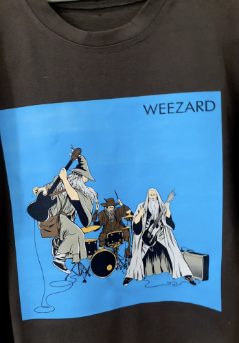 THE WEEZARD Tee LOTR photo review