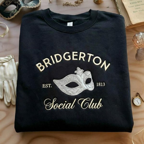 MASQUERADE MASK EST 1813 Embroidered – BRIDGERTON